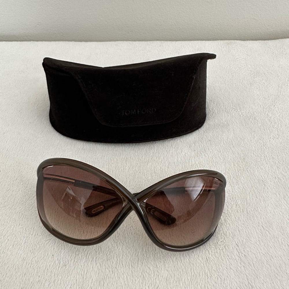 Tom Ford Whitney Sunglasses
Mint condition. With case